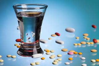 In Treating Alcoholism, Pharmacotherapy Underused But Effective In Treating Alcoholism, Pharmacotherapy Underused But Effective
