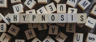 No difference in post-op anxiety, pain after short hypnosis session No difference in post-op anxiety, pain after short hypnosis session