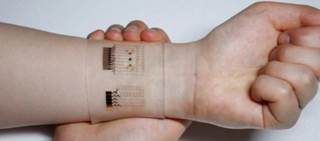 Experimental technology senses blood glucose and delivers medicine with microneedles Experimental technology senses blood glucose and delivers medicine with microneedles