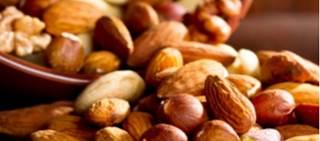Benefit in disease-free and overall survival confined to tree nut intake in subgroup analysis Benefit in disease-free and overall survival confined to tree nut intake in subgroup analysis