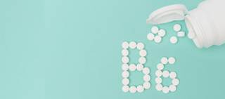 Vitamin B6, but not vitamin B12, is associated with increased risk of hip fracture Vitamin B6, but not vitamin B12, is associated with increased risk of hip fracture