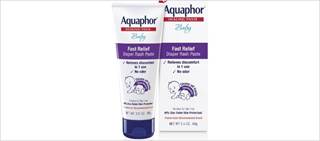 The diaper cream contains 40% zinc oxide, as well as provitamin B5 and shea butter The diaper cream contains 40% zinc oxide, as well as provitamin B5 and shea butter