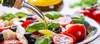 Treatment with alkaline water and a plant-based diet may be as effective as medication Treatment with alkaline water and a plant-based diet may be as effective as medication