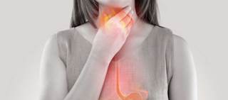 Patients with functional heartburn display similar symptoms as GERD; most often complain of a burning retrosternal discomfort Patients with functional heartburn display similar symptoms as GERD; most often complain of a burning retrosternal discomfort