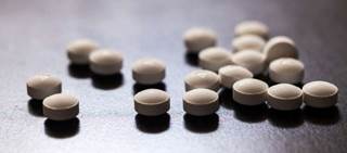 Inconsistencies exist between CDC and NCCN opioid guideline recommendations. Inconsistencies exist between CDC and NCCN opioid guideline recommendations.